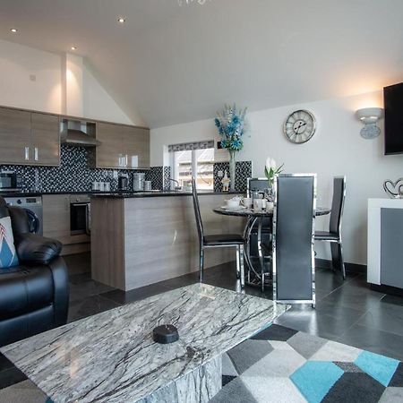 Nautilus - 2 Bedroom Apartment - Pendine Exterior photo